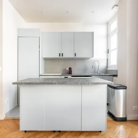 Luxurious Flat Rue De La Pompe *